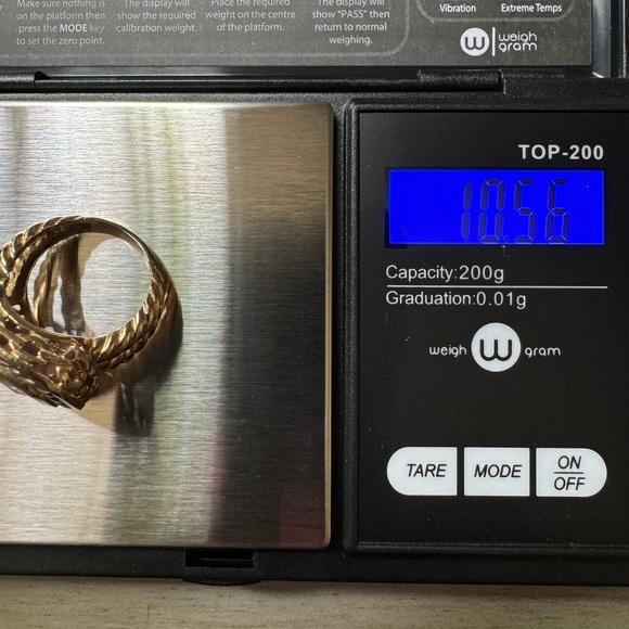 14k Gold large Statement ring - Picture 6 of 6